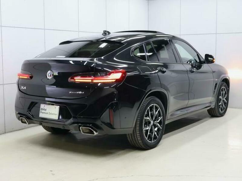 X4