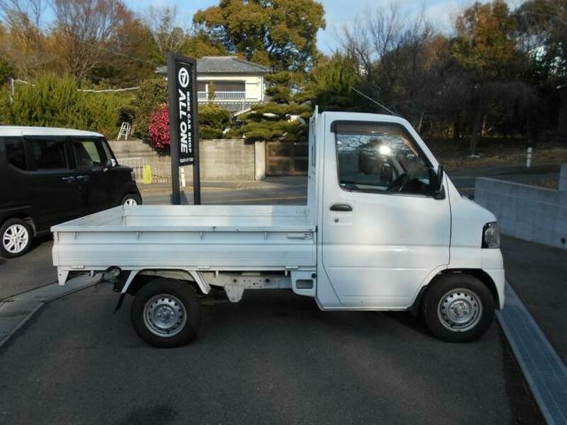 MINICAB TRUCK