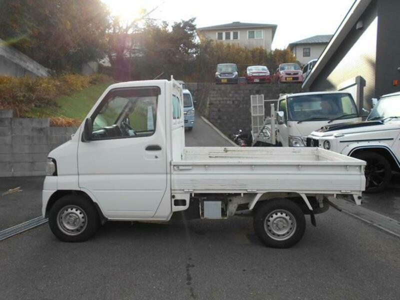 MINICAB TRUCK