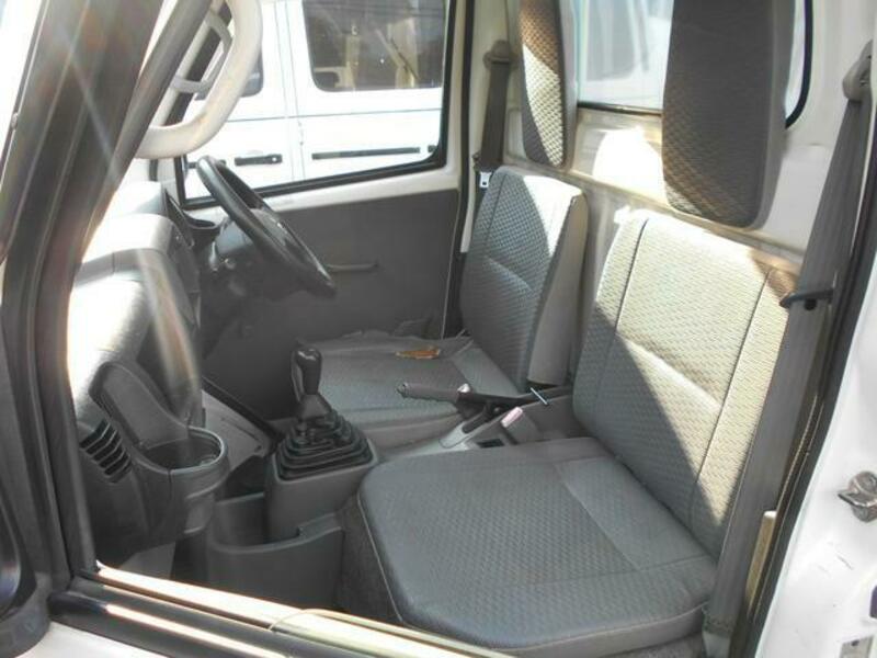 MINICAB TRUCK