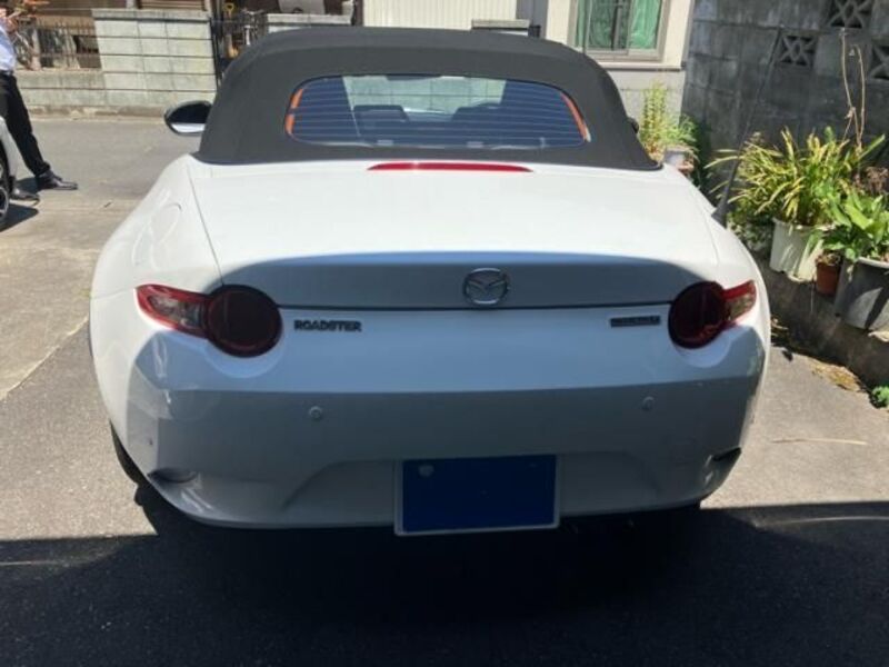 ROADSTER