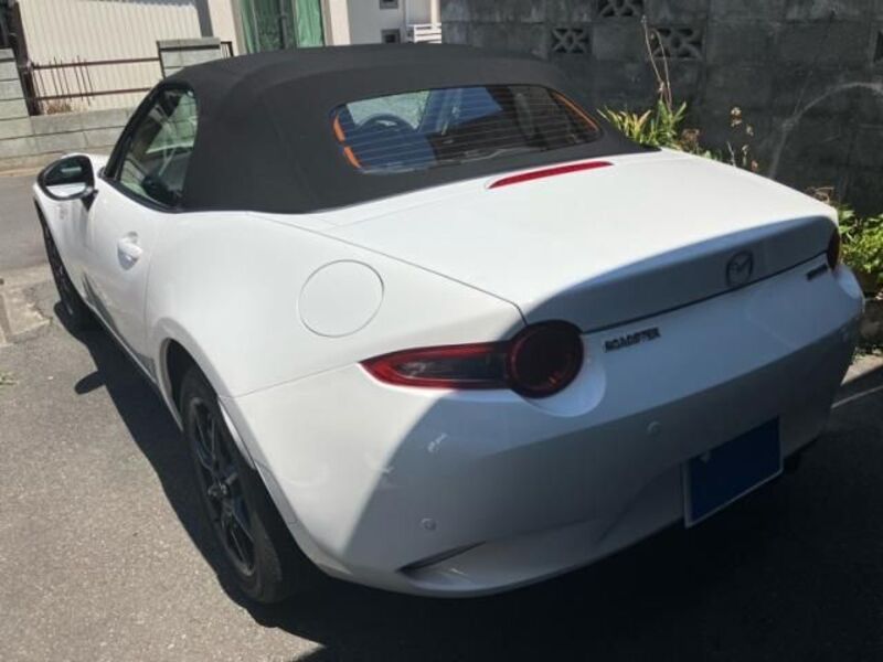 ROADSTER