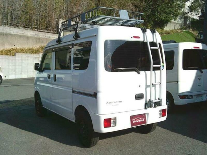 MINICAB VAN