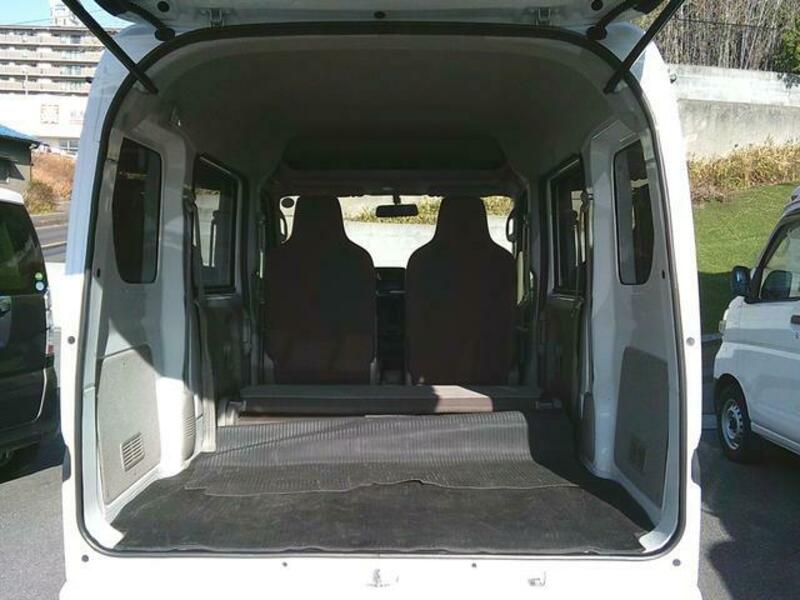 MINICAB VAN