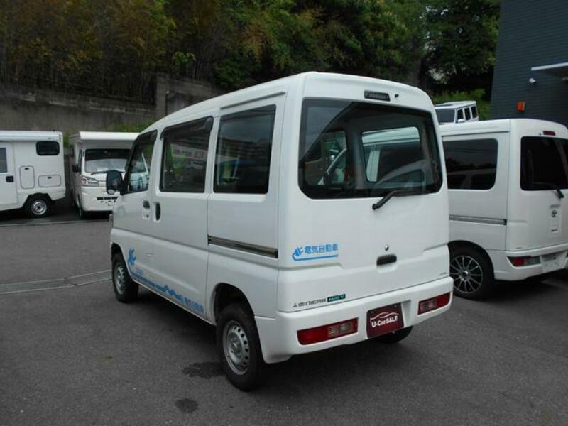 MINICAB MIEV