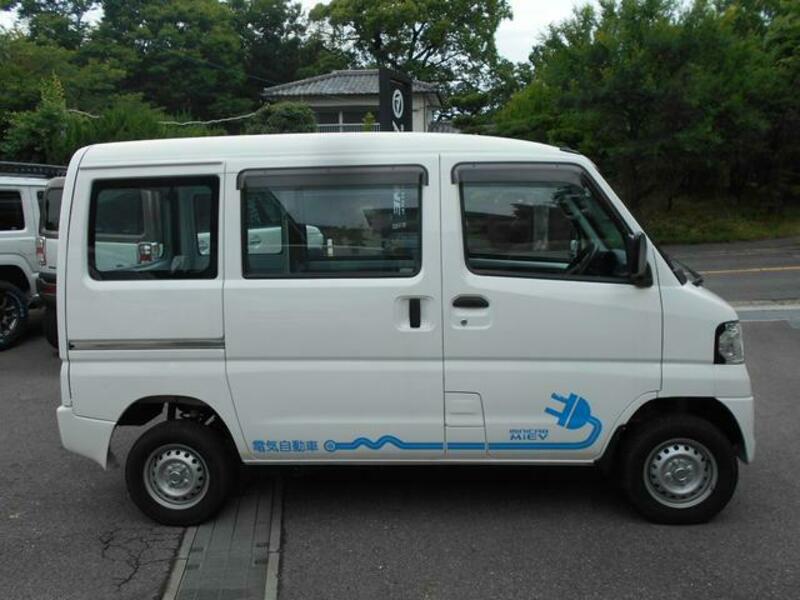 MINICAB MIEV