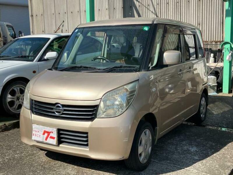 NISSAN ROOX