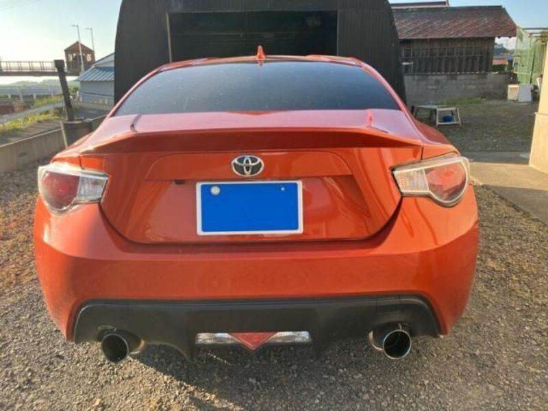 86