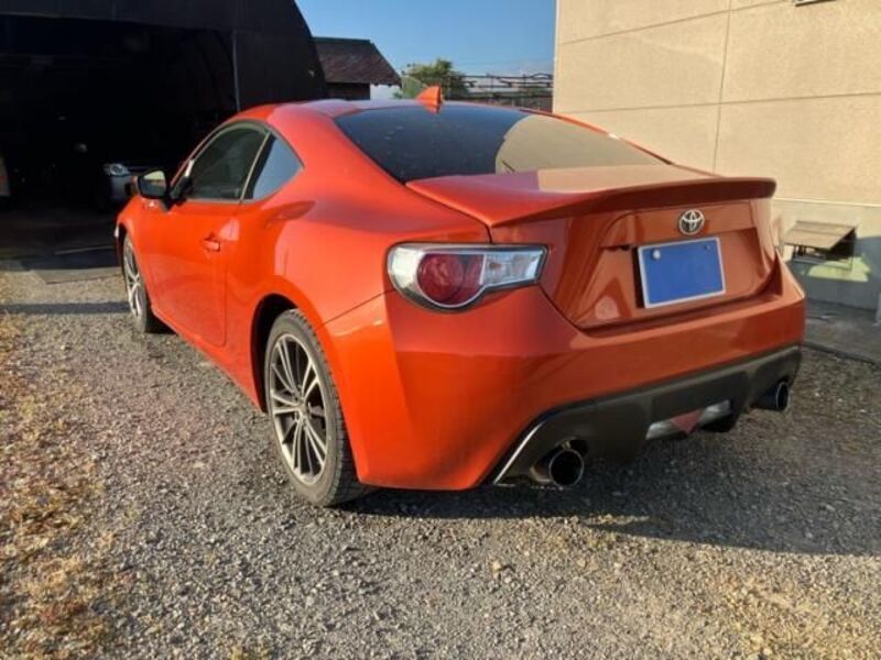86