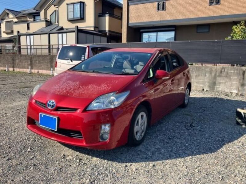 TOYOTA PRIUS