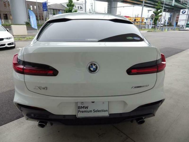 X4