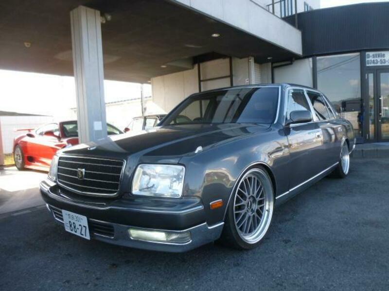 TOYOTA CENTURY