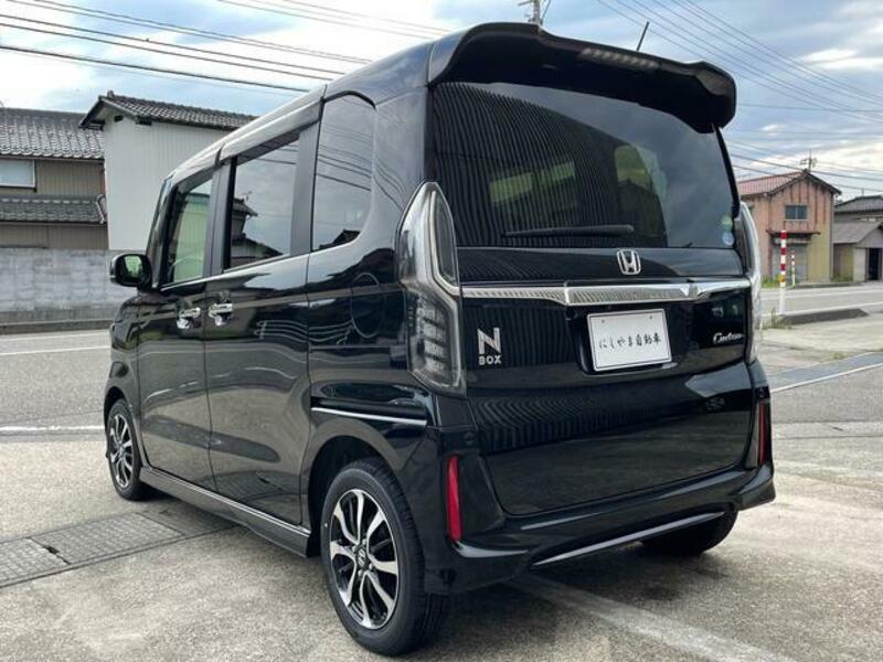 N BOX CUSTOM