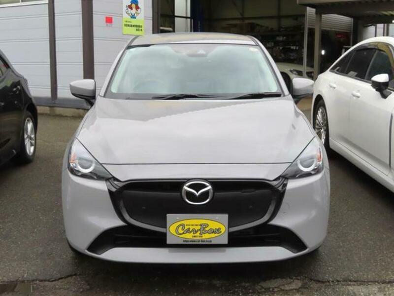 MAZDA2