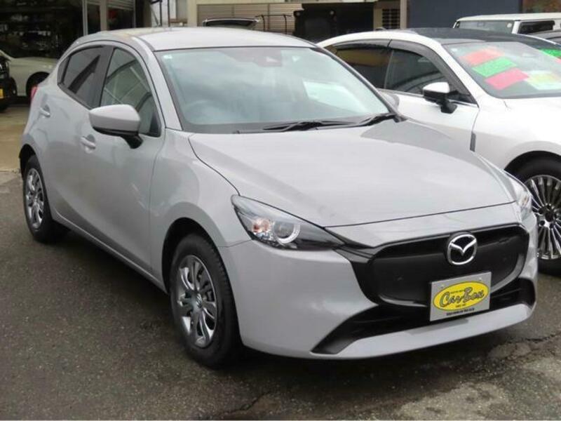 MAZDA2