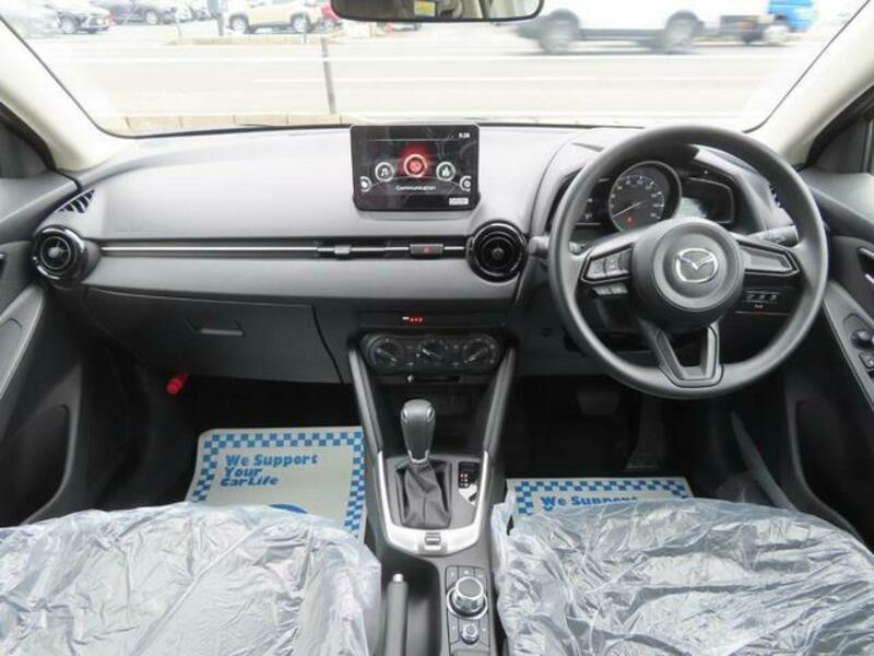 MAZDA2