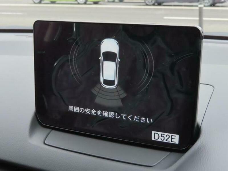 MAZDA2