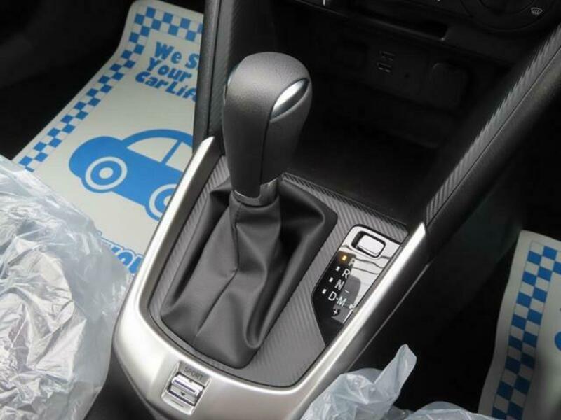 MAZDA2