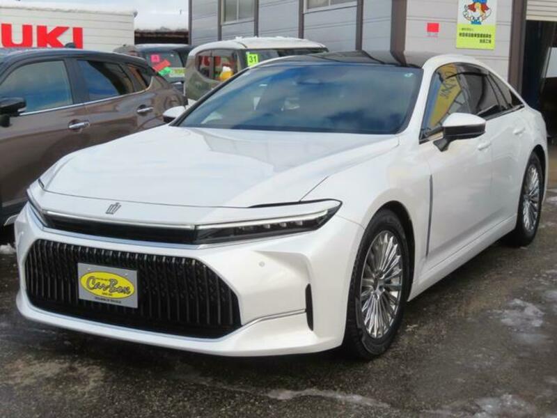 TOYOTA CROWN