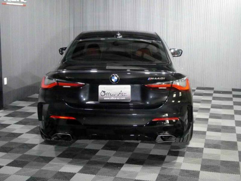 4 SERIES