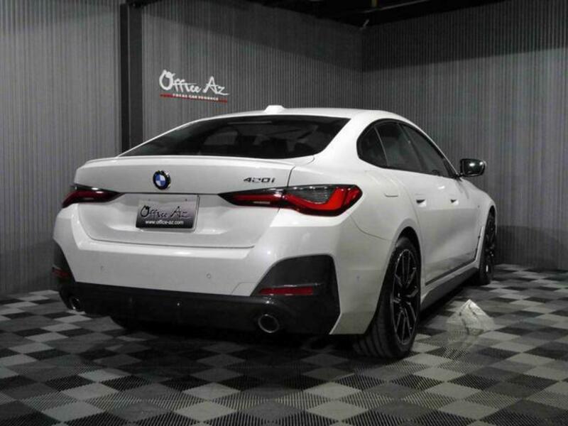 4 SERIES