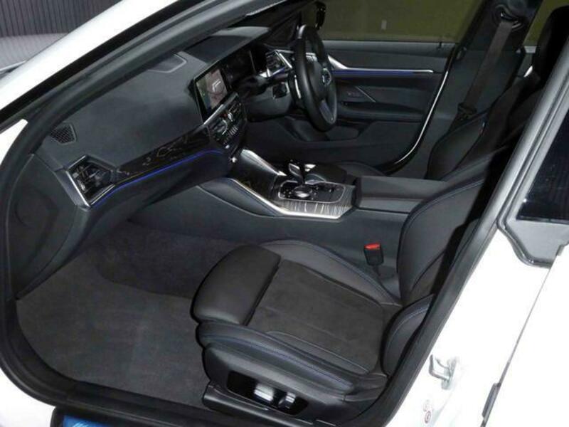 4 SERIES