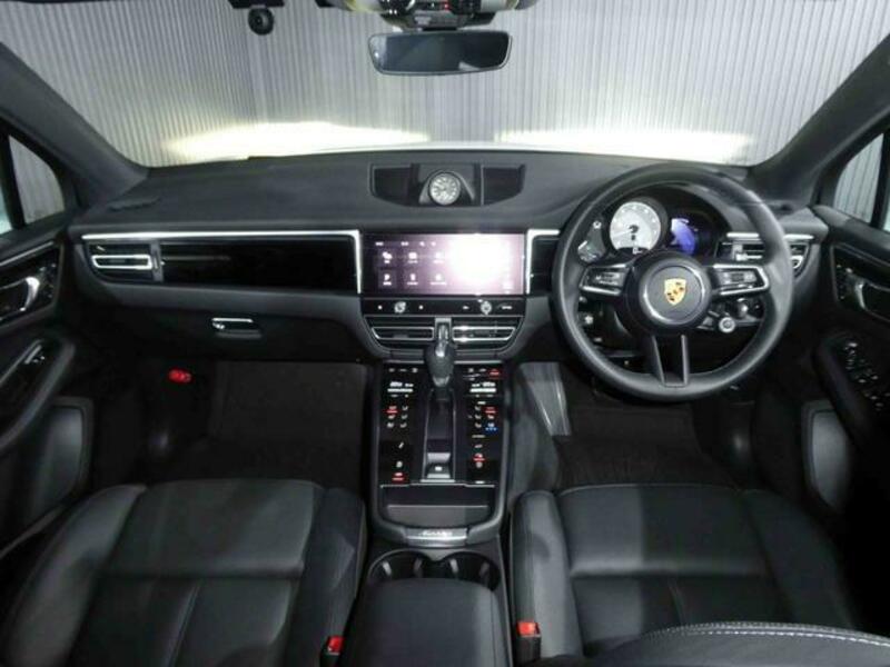 MACAN