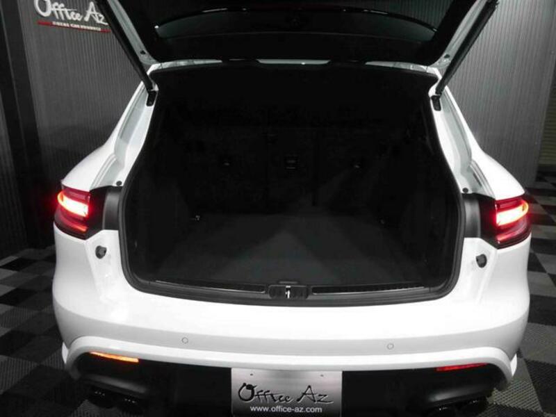 MACAN