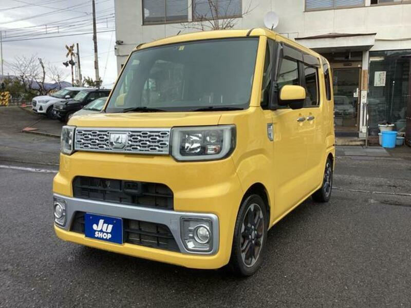 DAIHATSU WAKE