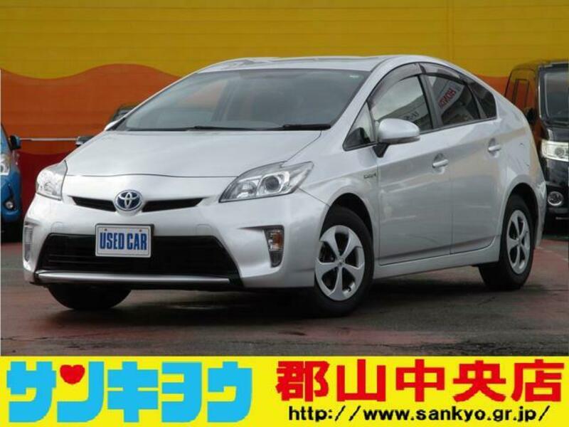 TOYOTA PRIUS