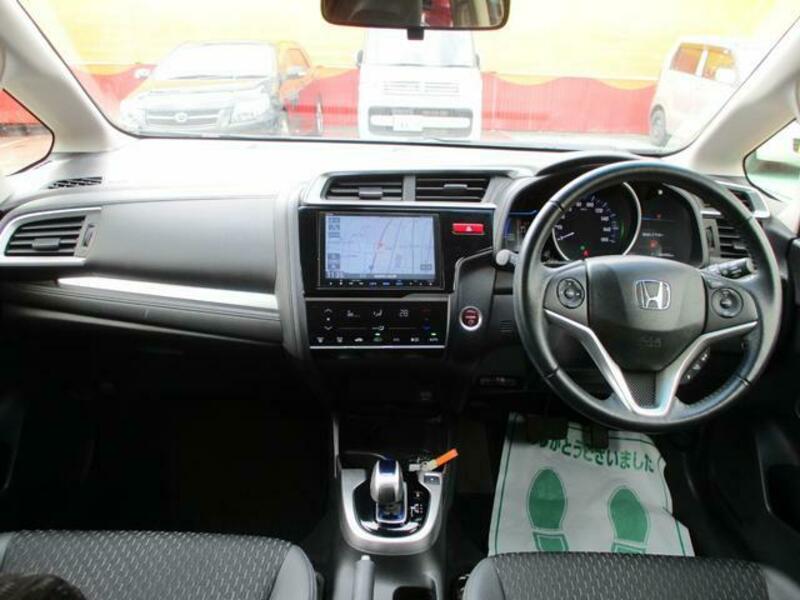 FIT HYBRID