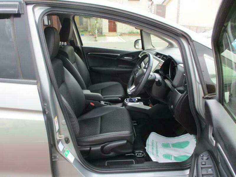 FIT HYBRID