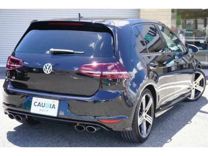 GOLF R
