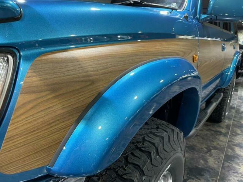 HILUX SURF