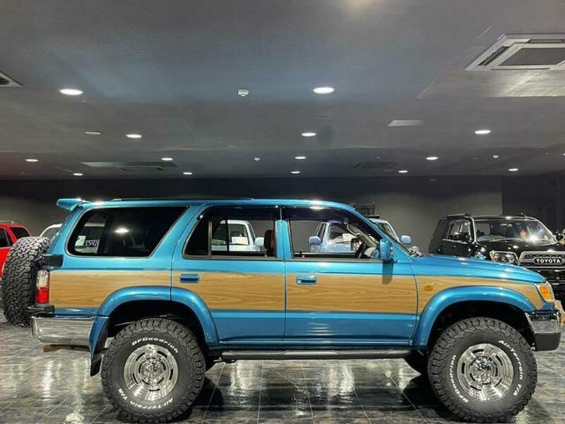 HILUX SURF