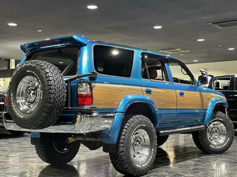 HILUX SURF