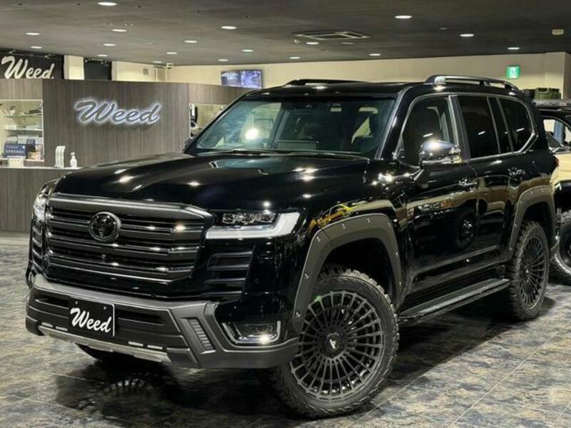 LAND CRUISER