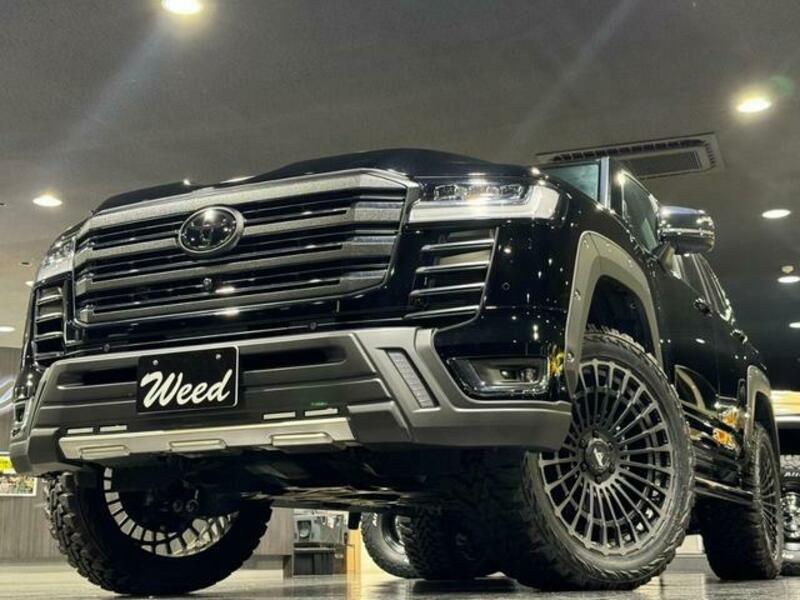 LAND CRUISER