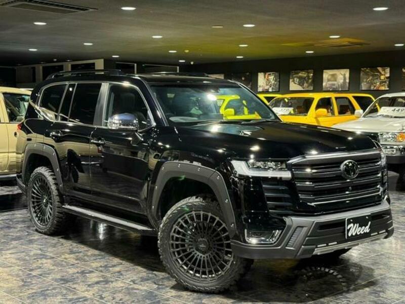 LAND CRUISER