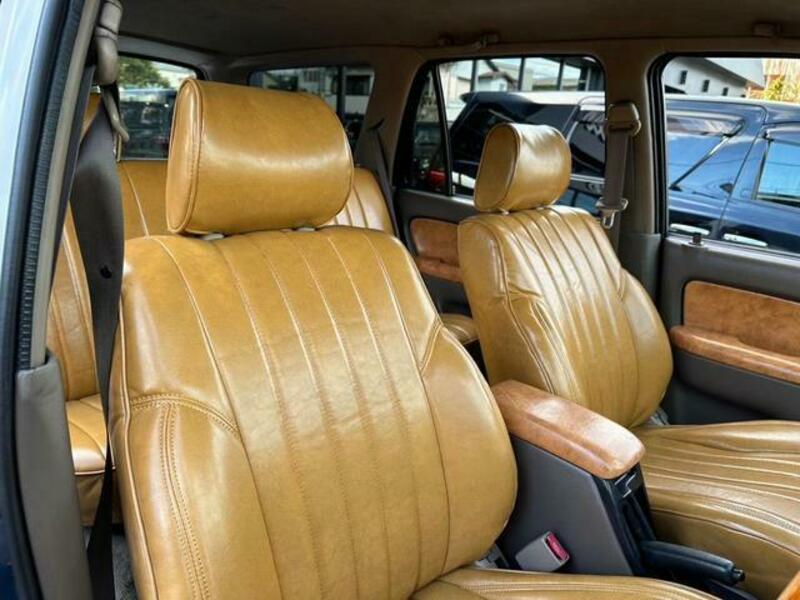 HILUX SURF