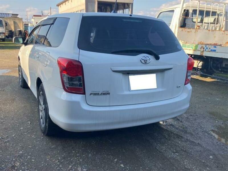COROLLA FIELDER