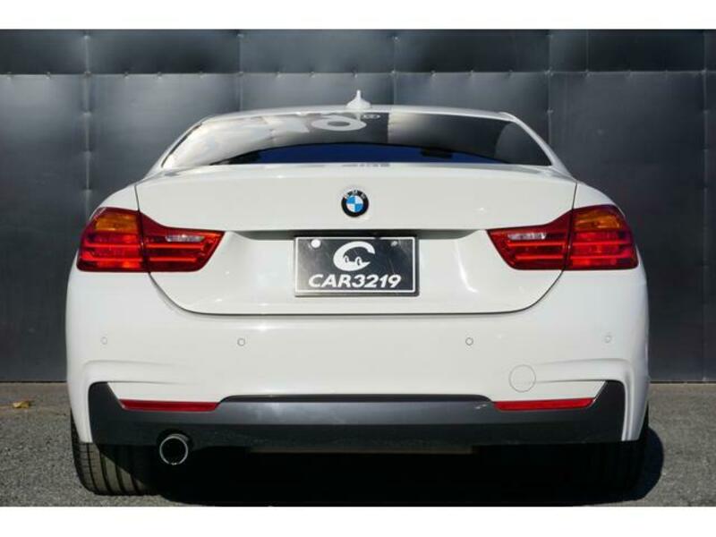 4 SERIES