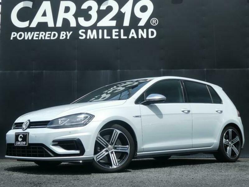 VOLKSWAGEN GOLF R