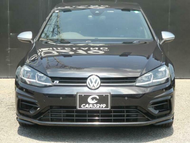 GOLF R