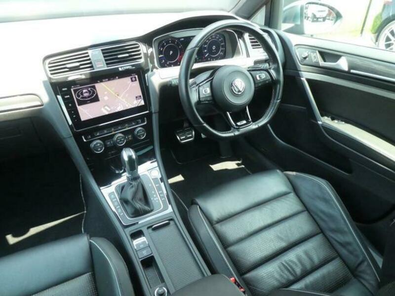 GOLF R