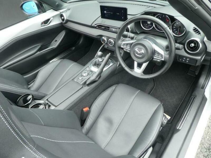 ROADSTER
