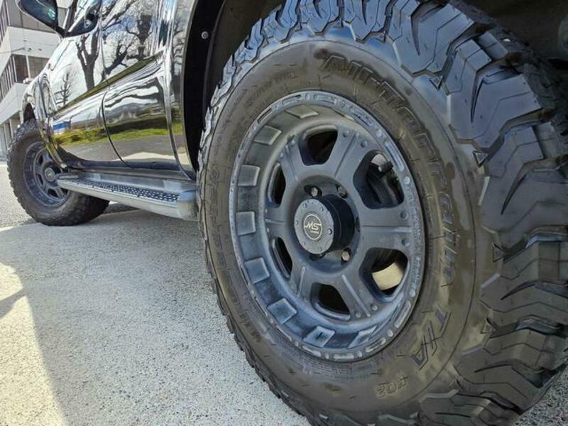 HILUX SURF
