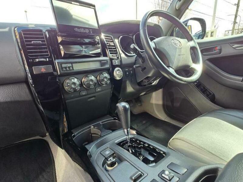 HILUX SURF