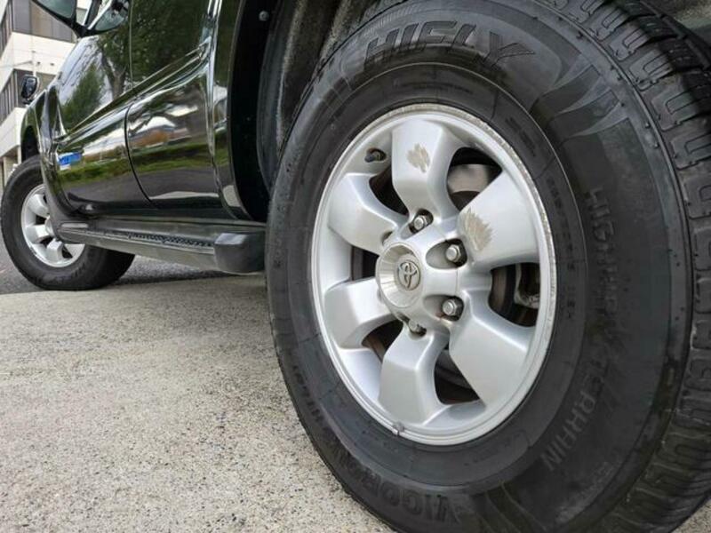 HILUX SURF
