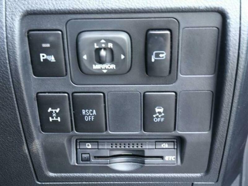 LAND CRUISER